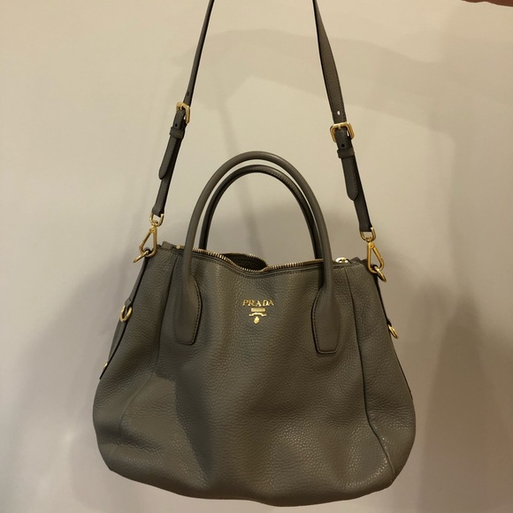 Prada bag - Picture 1 of 8